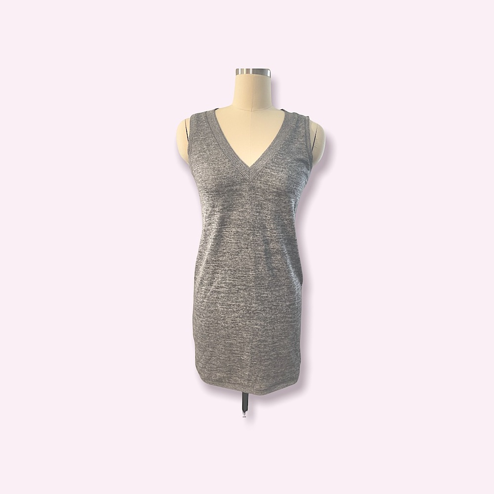 Grey sleeveless midi dress